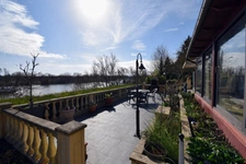 House on the banks of the Seine in Villers-sur-le-Roule – 6 rooms, 3 bedrooms, basement.