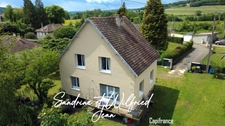 CHARLEVAL (27380) – Maison familiale entièrement rénovée avec sous-sol complet, jardin clos et prestations haut de gamme