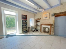 Ensemble immobilier mixte aux grands espaces : habitation & activité commerciale à Sainte-Radégonde-des-Noyers en VENDEE (85)