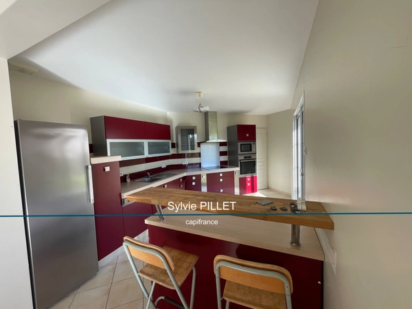 Maison à vendre 11 pièces SAINT MICHEL EN L'HERM (85)