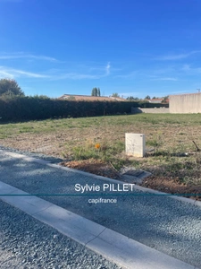 Terrain à vendre de 588 m² PUYRAVAULT en VENDEE (85)