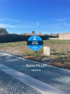 Terrain à vendre de 588 m² PUYRAVAULT en VENDEE (85)
