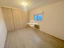 MAISON FAMILIALE DE 152 m2 AVEC PISCINE, GARAGE ET ESPACE INDÉPENDANT À DEUX PAS DE L'OCÉAN !
