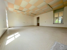 Ensemble immobilier mixte aux grands espaces : habitation & activité commerciale à Sainte-Radégonde-des-Noyers en VENDEE (85)
