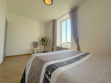 Ensemble immobilier mixte aux grands espaces : habitation & activité commerciale à Sainte-Radégonde-des-Noyers en VENDEE (85)