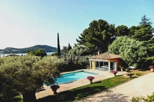 8-room property for sale in SAINT CYR SUR MER (83), 2000 m² plot, swimming pool, pool house