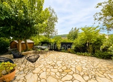Appartement à vendre 2/3 pièces, jardin de 170 m2, parkings LE CASTELLET (83)