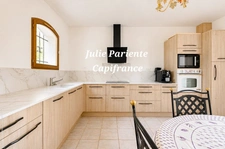 Maison à vendre 6 pièces LA CIOTAT (13)4000 M2 Terrain