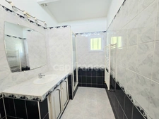 Maison à vendre 5 pièces CEYRESTE (13)Terrain 1000 m2 4 chambres, garage et sous-sol