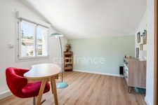 Duplex apartment for sale, 5 rooms, La Ciotat (13), 745 m² garden, swimming pool, parking, cellar