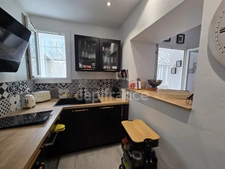 Appartement à vendre 2/3 pièces, jardin de 170 m2, parkings LE CASTELLET (83)