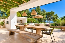 Propriété vue mer à vendre 6 pièces LA CIOTAT (13),1000 m2 terrain, piscine, pool house