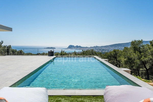 Propriété contemporaine d'exception avec vue mer panoramique à vendre 7 pièces CEYRESTE (13)