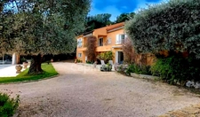 8-room property for sale in SAINT CYR SUR MER (83), 2000 m² plot, swimming pool, pool house