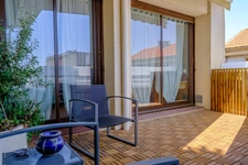 MARSEILLE 8ᵉ – À deux pas de la Place Delibes – Élégant appartement familial avec terrasse, cave et grand box en supplément