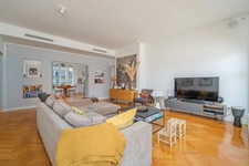 MARSEILLE 8ᵉ – À deux pas de la Place Delibes – Élégant appartement familial avec terrasse, cave et grand box en supplément
