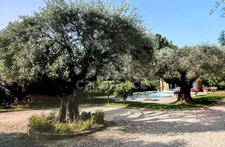 8-room property for sale in SAINT CYR SUR MER (83), 2000 m² plot, swimming pool, pool house