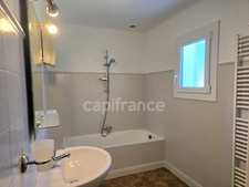 Maison à vendre 5 pièces CEYRESTE (13)Terrain 1000 m2 4 chambres, garage et sous-sol