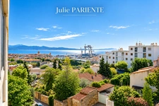 Appartement à vendre 4 pièces LA CIOTAT (13) Parking privatif