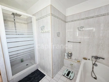 House for sale, 7 rooms, LA CIOTAT (13), Garage, Land 1057 m2