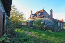 Maison de village, 3 chambres, sur 1200 m² de terrain.