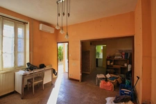 Maison dans un hameau calme, 4 chambres sur un terrain de 246 m².