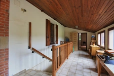 Spacieuse maison de bourg de 196 m², 5 chambres, sur un joli terrain de 5200 m².
