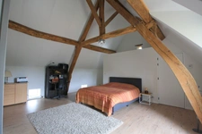 Belle propriété, rénovée récemment, avec gîtes sur 3761 m² de terrain.