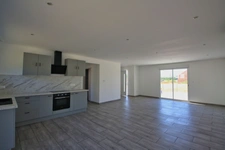 Jolie maison de plain-pied, 3 chambres, sur un terrain de 720 m²