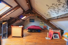 Longère 240 m² sur un terrain de 1,4 hectares.