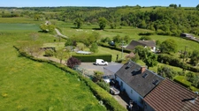 Maison de campagne, 3 chambres, sur un terrain de 4450 m².