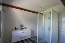Spacieuse maison de bourg de 196 m², 5 chambres, sur un joli terrain de 5200 m².
