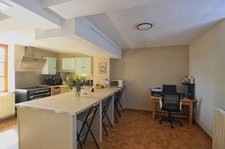 Spacieuse maison de bourg de 196 m², 5 chambres, sur un joli terrain de 5200 m².