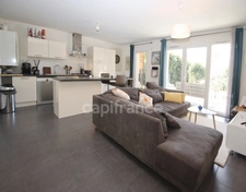 Appartement en rez-dejardin à vendre 3 pièces de 67 m² SCIEZ (74)
