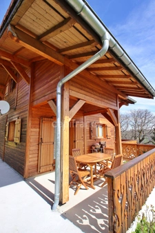 Chalet savoyard avec vue panoramique sur les montagnes à 20 mn de Thonon - Jardin fruitier - (Haute-Savoie - 74)