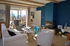 20 minutes from Thonon-les-Bains – Mountain view & renovated house: discover “Le Clos des Neiges” FETERNES (74)
