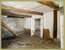 Maison en pierre à rénover – Fort potentiel – Thin-le-Moutier (08)