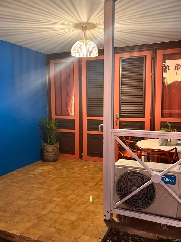 Studio meublé 19,3 m² à vendre 1 pièce SAINTE ANNE (972)