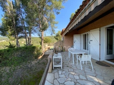 Single-storey house with sea view, 100 m², to renovate - Ceyreste 13600 