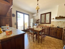 Single-storey house with sea view, 100 m², to renovate - Ceyreste 13600 