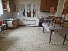 MAISON à vendre 5 pièces proche VITTEL (88) avec GARAGE et ATELIER - TERRAIN : 1515 m2
