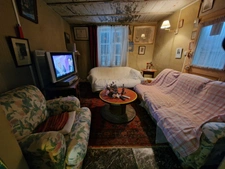 Near VEZELISE (54) 2 village houses with outbuildings to renovate / approx. 1000 m2 Land