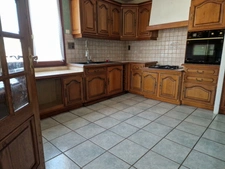 Dpt Vosges (88), à vendre proche MIRECOURT  - Immeuble 'Haut Standing' avec habitation T6, local, garages Terrain