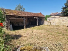 Maison à vendre proche VITTEL (88) MAISON T4 à rénover sur TERRAIN de 330 m²