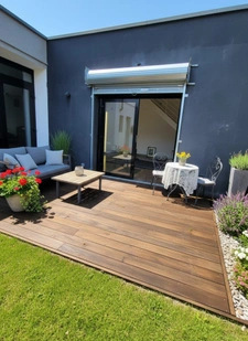 IMMEUBLE à vendre VITTEL (88) LOCAL et 2 APPARTEMENTS SPACIEUX