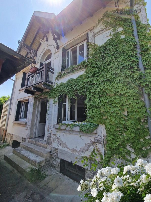 MAISON avec DEPENDANCE à vendre 3 pièces VITTEL (88) sur TERRAIN de 140 m²