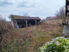 MAISON à vendre proche VITTEL (88) avec GARAGE et ATELIER - TERRAIN :env. 1400 m2