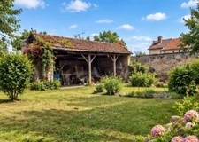 MAISON à vendre proche VITTEL (88) avec GARAGE et ATELIER - TERRAIN :env. 1400 m2