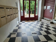 Dpt Vosges (88), à vendre CONTREXEVILLE ENSEMBLE de 7 STUDIOS/CHAMBRES dans résidence avec ascenseur quartier thermal 