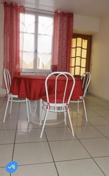 Dpt Vosges (88),  MIRECOURT MAISON de ville P6 avec TERRASSE couverte, cave